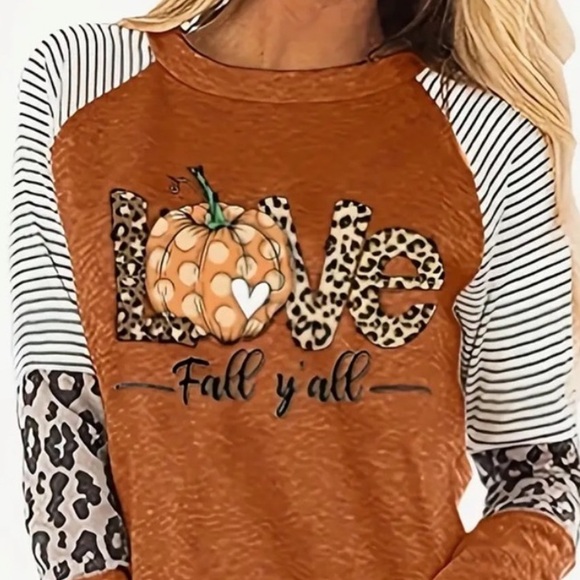 Pumpkin Chic LOVE Print Long Sleeve Tee - Picture 4 of 8